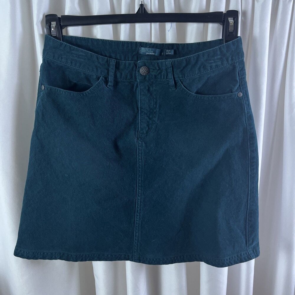 Prana Trista Women’s Corduroy A-line Mini Skirt size 4 Deep Balsam Casual